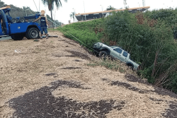 Accident spectaculaire sur la RDO : un 4x4 tombe dans le ravin, son conducteur est indemne