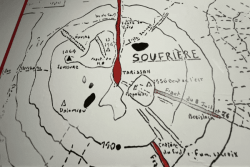 "Souffle de cendres, 1976-2026 mémoires d'un volcan" : une exposition immersive sur l’éruption de la Soufrière, à Saint-Claude