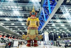 Mahoraise coincée en Thaïlande : une autre jeune femme témoigne avoir été approchée par le même homme