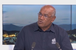 “Heureusement que l'État nous accompagne, et ça a été un point fort de ma mandature”, estime Alcide Ponga, président du 18e gouvernement calédonien