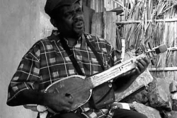 Décès de Langa : pluie d'hommages pour une légende de la musique mahoraise