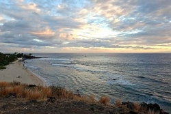 La Réunion : une matinée lumineuse avant un après-midi variable sur l'Est et le Sud-Est, ensoleillé sur le littoral Ouest, Nord-Ouest