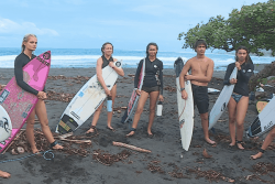 Présélections de surf : les jeunes Tahitiens en quête d’une place aux championnats du monde juniors