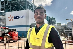 Financer ses études, trouver un stage, préparer son retour : en Guyane, les promesses du dispositif Cadre d'Avenir pour les jeunes diplômés.