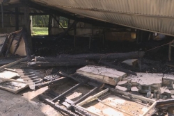 Incendie du lycée Jean XXIII à Païta : trois adolescents reconnaissent les faits, les dégâts estimés à 35 millions
