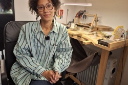 "Avoir un produit fini que j’ai réalisé de A à Z, cela a toujours été un rêve" : Krysten Pautremat une bijoutière guadeloupéenne en or à Paris