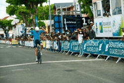 CLASSEMENT. Tour cycliste de Guadeloupe 2026 : Léo Charrois s'impose à Port-Louis, Bogdan Zabelinsky nouveau maillot jaune