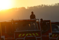 Incendies dans l'Hexagone : les pompiers ultramarins arrivent en renfort, situation stable dans le Var et en Gironde