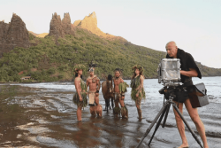 Le photographe et journaliste Jimmy Nelson est de retour aux Marquises pour préparer sa future exposition