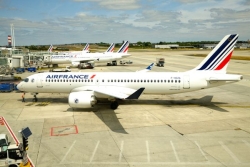 D'une "attente très très longue" à "c'est mieux", : les réactions divisées des passagers antillais après l'arrêt des vols Air France depuis Orly
