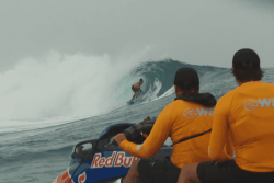 Tahiti Pro 2026, les champions à l'entraînement à quelques heures de la compétition