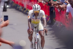 CLASSEMENT. Tour cycliste de Guadeloupe 2026 : Johan Meens s’impose à Saint-Claude, Urcel prend le maillot à pois et Cole sauve son maillot jaune