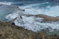 LIFOU. Aux marmites de Mou, on recommande d’être accompagné par un guide pour éviter de "tomber, se blesser ou se perdre”