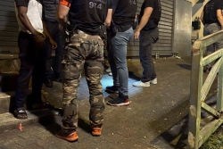 90 000 euros, de la cocaïne et une arme à feu saisis par la police dans une voiture à Sainte-Suzanne