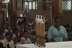 VIDEO. Aux abords des églises, la présence policière se renforce pour les grandes fêtes religieuses