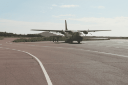 De la Guyane à l'Hexagone, le CASA CN-235 de l'Armée de l'Air s'offre une escale remarquée à Saint-Pierre-et-Miquelon