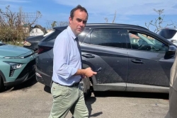 "Ce déplacement ne sera pas un rendez-vous sans lendemain". Avant son arrivée à Mayotte, Sebastien Lecornu s'adresse aux maires