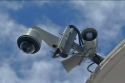 La ville de L'Étang-Salé installe de nouvelles caméras de surveillance : "l'objectif est de préserver la tranquillité et la sécurité", assure le maire