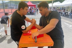 Le bras de fer a fait son show, à la Fête du sport façon Mont-Dore
