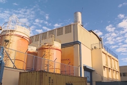 "C'est une page historique qui se tourne" : le démantèlement de la centrale électrique de Vairaatoa se poursuit tout en nostalgie