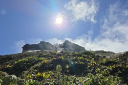 La Soufrière de Guadeloupe pourrait-elle receler des métaux précieux en profondeur ?