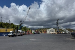 "Je me demande comment ils vont travailler demain". Alors qu'elle doit quitter le port de Longoni ce 1 er septembre, Ida Nel assure que le Département-Région n'est pas en règle pour reprendre la gestion