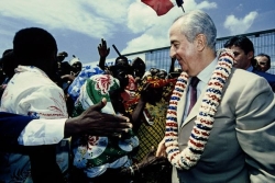 Mort d'Edouard Balladur : entre visites aux Antilles et "Visa Balladur" pour Mayotte, quelle a été la politique de l'ancien Premier ministre dans les Outre-mer ?