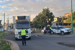 Transport : les camions de plus de 19 tonnes refusés à l'entrée de Koungou ce mardi matin