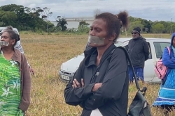 “On n'a pas le droit à la parole", à Lifou, le comité de coordination coutumier Ne Drehu poursuit sa mobilisation
