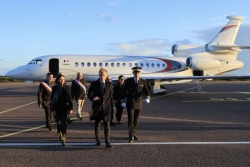 "La France est présente au cœur des enjeux du globe" : Emmanuel Macron est arrivé à Saint-Pierre-et-Miquelon