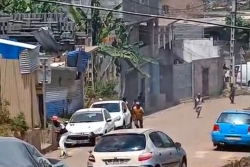  Mamoudzou : Barrages incendiés, circulation totalement paralysée depuis 2 heures, une opération de police embrase la zone de Vahibé