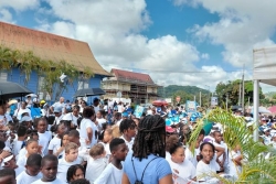 Journée internationale de la paix : 200 élèves mobilisés pour une marche en Guyane