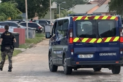 Braquages à Saint-Laurent : une mère agressée pour son scooter sur le trajet de l’école, de nouveaux faits après quatre interpellations