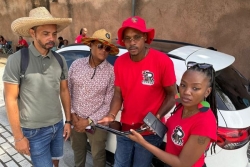 PHOTOS. Dettes à la CTM : "La seule solution, c’est la démission de ceux qui nous ont plongés dans ce gouffre" : plusieurs collectifs se mobilisent devant la collectivité