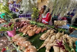 EN IMAGES. La patate douce, reine du week-end à Hnathalo