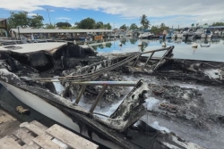 EN IMAGES. Incendie de 8 hors-bords au port de Lauricisque : "C’est tout le monde la mer qui est triste aujourd’hui"