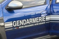 Une trentaine de colis de résine de cannabis acheminés de l’Hexagone vers La Réunion : cinq personnes mises en cause