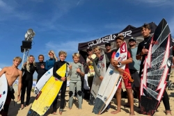 Les espoirs du surf de nouveau en stage à Hossegor