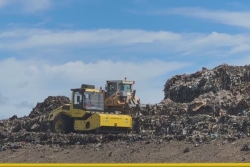 L'ancienne décharge de la Ravine Sèche à Sainte-Anne en cours de réhabilitation, fin des travaux en septembre 2027