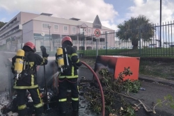 VIDEO. Tensions devant les lycées de Martinique, routes fermées, feux de poubelles : les mobilisations continuent, les forces de l'ordre mobilisées