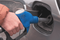Essence, gazole, fioul : les prix des carburants augmentent de nouveau, les "coûts d'approvisionnement" en hausse