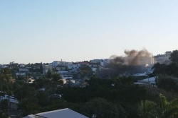 Feu de véhicule à Nouméa : la circulation détournée au rond-point de Magenta