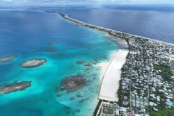 Pré-Cop 31 : À Tuvalu, des dirigeants constatent les ravages du changement climatique, "tout est mort dans le lagon"
