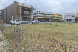 Près de deux ans après le séisme, Port-Vila poursuit sa lente reconstruction