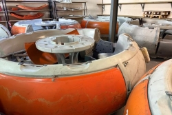 Donut Boat : une vente aux enchères aux résultats mitigés