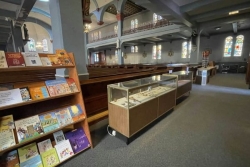 La paroisse ouvre une boutique dans la cathédrale de Saint-Pierre pour financer son entretien