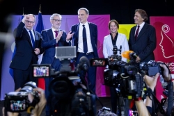 "Il faut qu'il convainque les Outre-mer" : les réactions de politiques après la victoire de Raphaël Glucksmann à la primaire de la gauche