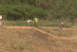 MOTO. En Calédonie, la course sur prairie résiste, le motocross à l’arrêt