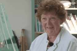 Loin de son archipel natal, Jeannine Urdanabia transmet son amour pour Saint-Pierre-et-Miquelon en peinture