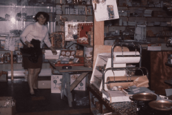 "Il y avait de tout chez nous" : Madeleine Urdanabia se remémore les souvenirs de son épicerie de quartier 